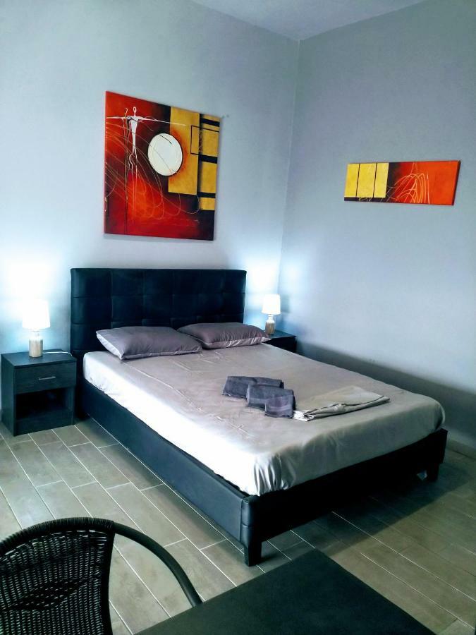 New Seafront Studio Hostal Anavyssos Exterior foto